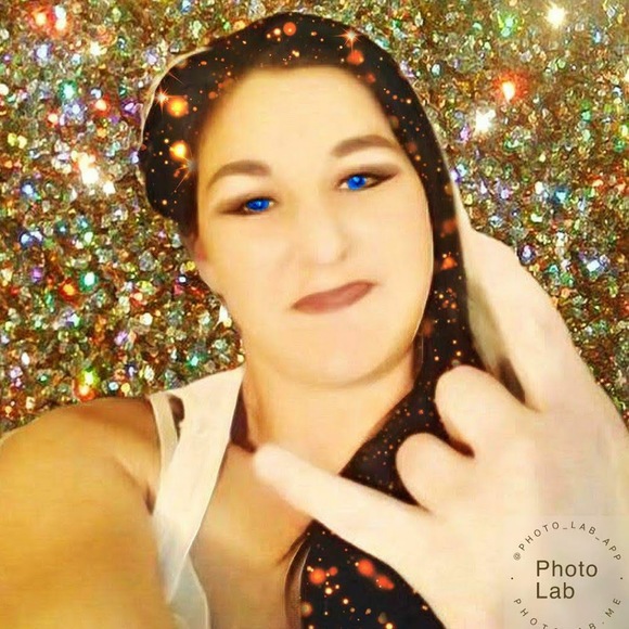 Meet the Posher Other - Meet your Posher, Stephanie